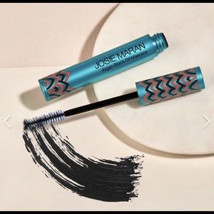 Josie Maran Argan Oil Mascara in Black
